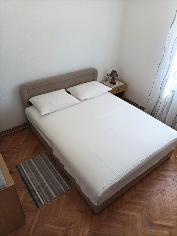 Apartment And Rooms Markovic 센 외부 사진