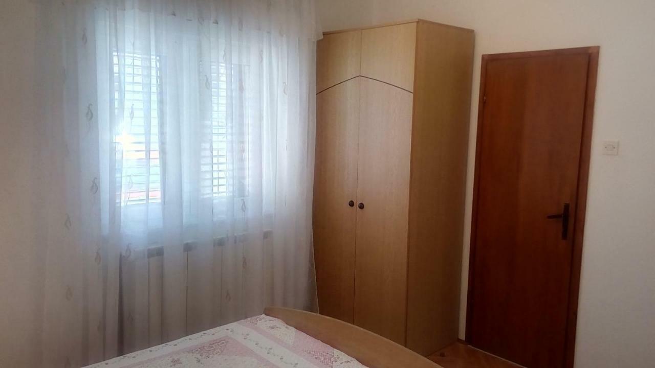Apartment And Rooms Markovic 센 외부 사진