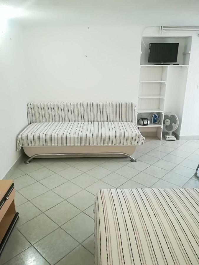 Apartment And Rooms Markovic 센 외부 사진